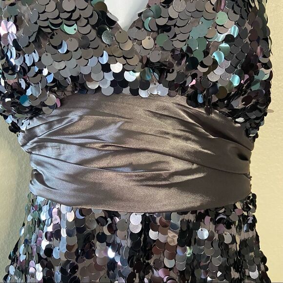 FOREVER 21 Beautiful Sequined Party Mini Prom Dress - Picture 5 of 14